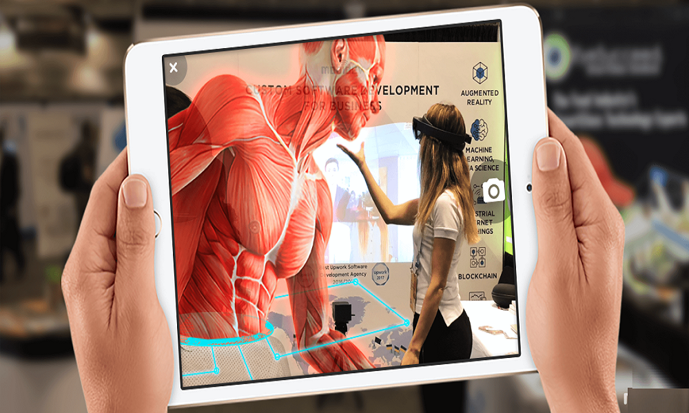 AR क्या है,Augmented Reality कैसे काम करता है